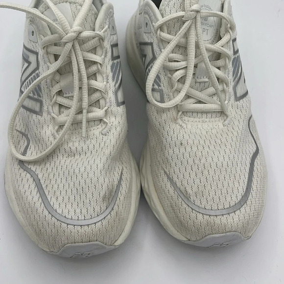 New Balance Fresh Foam SPT V4 Running Shoe, white - Picture 5 of 8